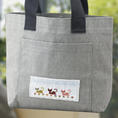 刺繍モチーフのバッグ