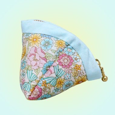 手のひらポーチ