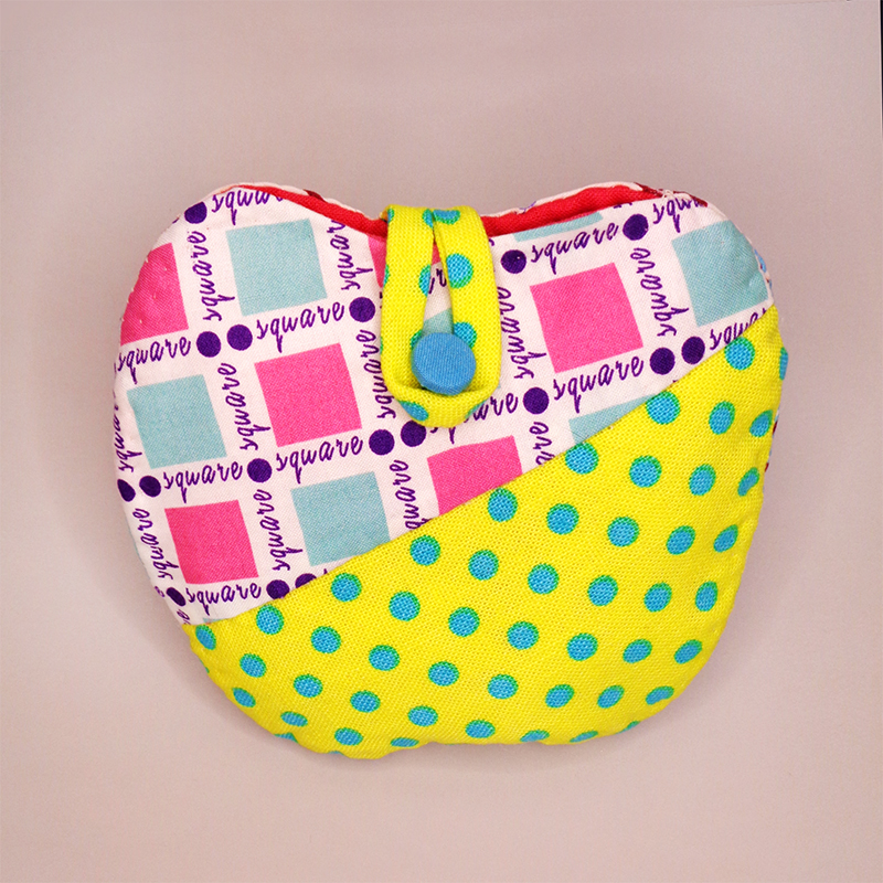 りんごの小物入れ