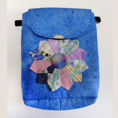 立体花のスマホポーチ