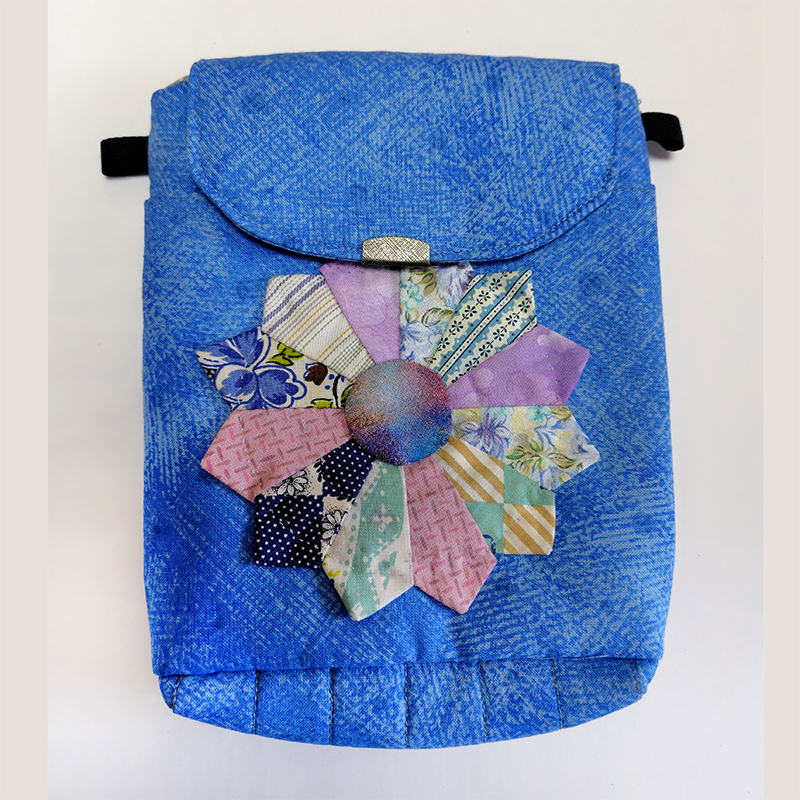 立体花のスマホポーチ