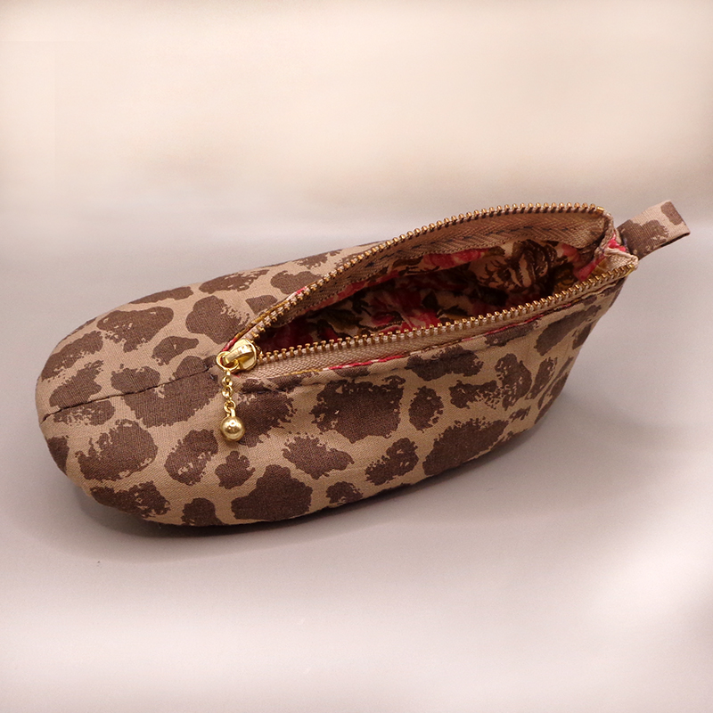 靴型の小物入れ