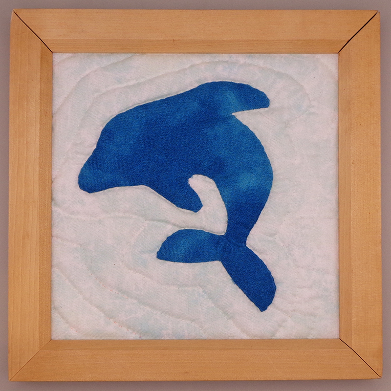 イルカのアップリケ